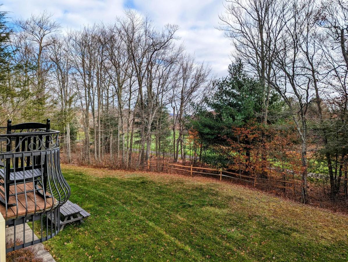 The Willowbrook Golf Hotel At Split Rock Lake Harmony Exterior photo